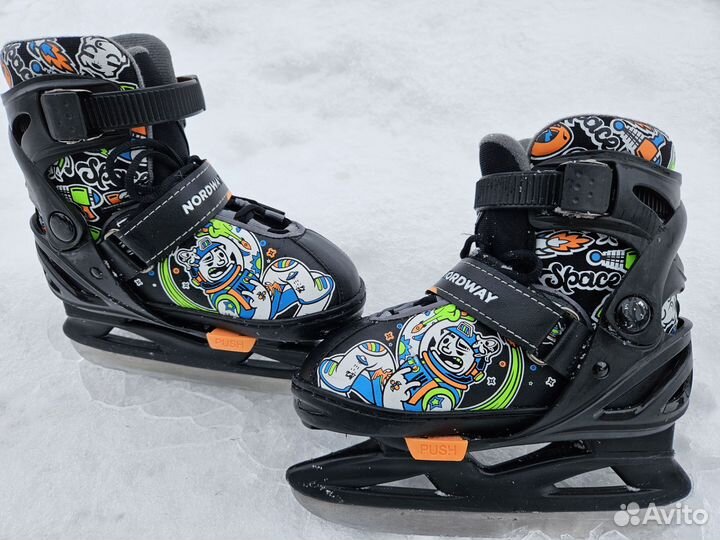 Коньки хоккейные детские