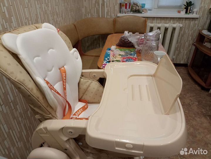 Стульчик для кормления + набор детской посуды