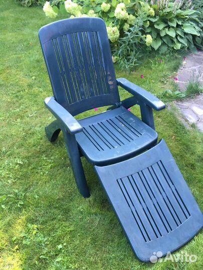 Шезлонг лежак складной
