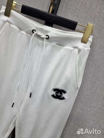 Женский спортивный костюм chanel