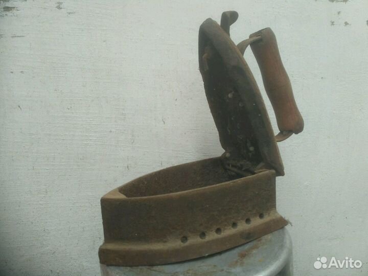 Утюг угольный