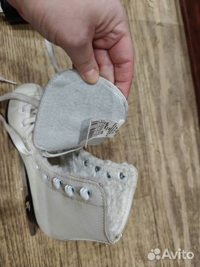 Коньки фигурные