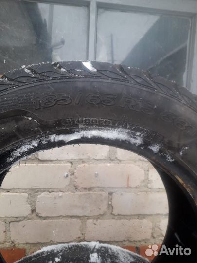 Sava Eskimo Stud 185/65 R15 19B