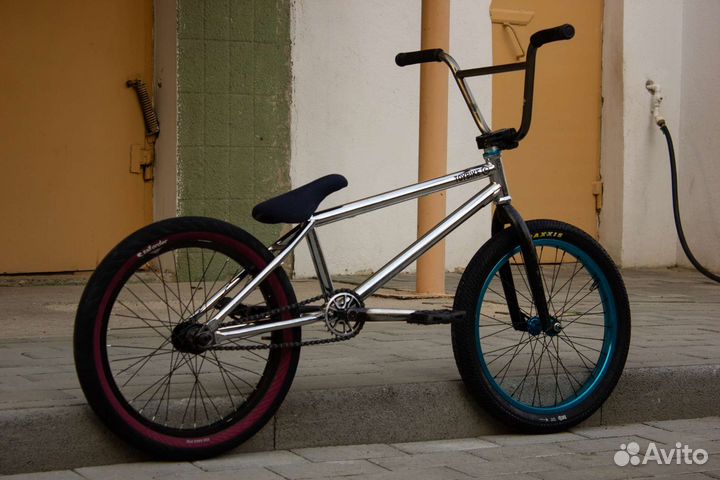 Трюковой велосипед bmx