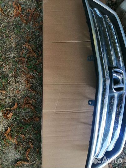 Решетка радиаторана хонда аккорд 8