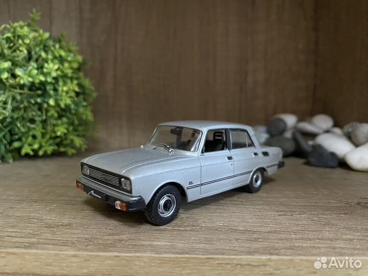 Модель автомобиля Москвич 2140сл