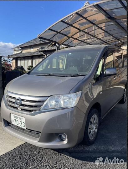 Стоп-сигнал Nissan Serena HU551 NC26 Левый 2012