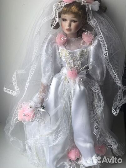 Кукла фарфоровая коллекционная (Angel collection)