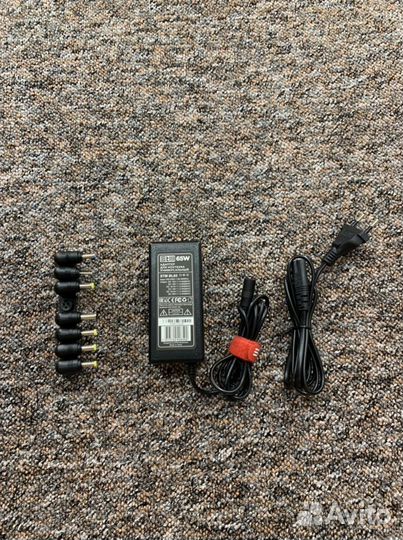 Универсальная зарядка для ноутбука