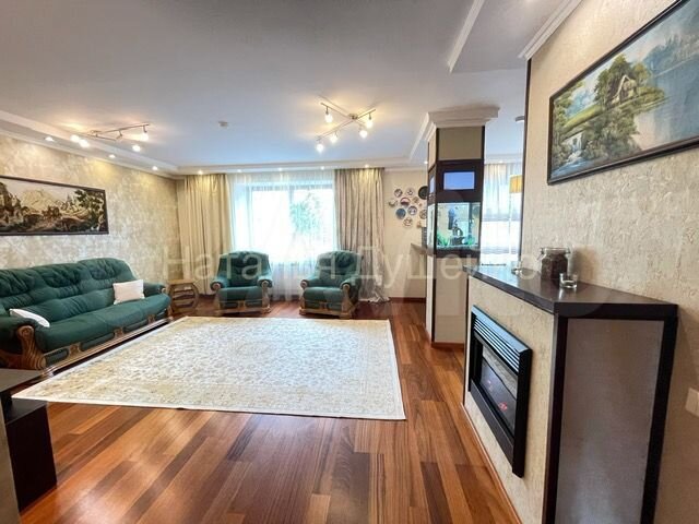 5-к. квартира, 165 м², 1/6 эт.