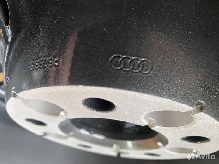 Оригинальные колеса на Audi Q8 / Q7 4M R19