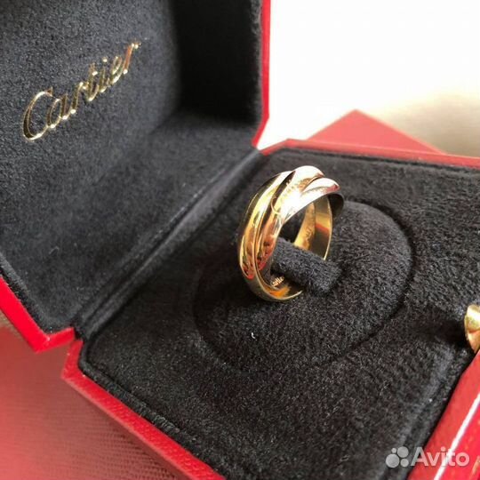 Кольцо Cartier Trinity