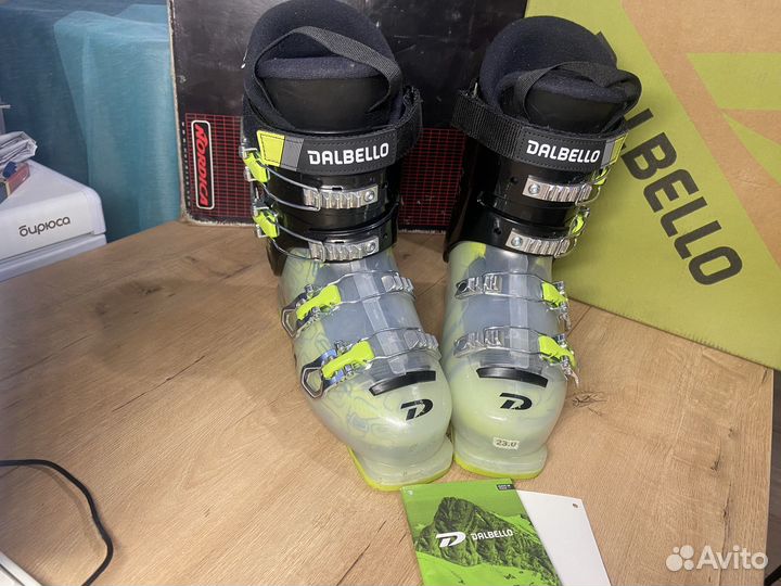 Горнолыжные ботинки детские 23 Dalbello