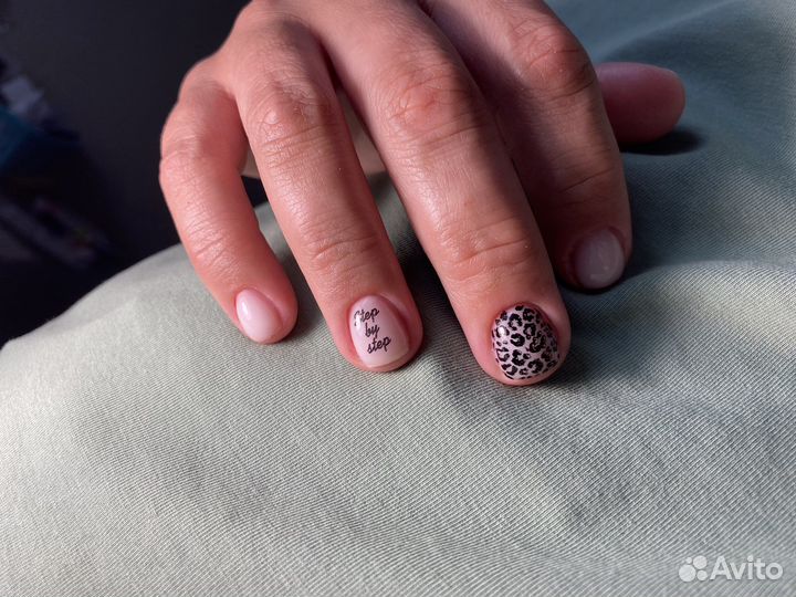 Маникюр педикюр