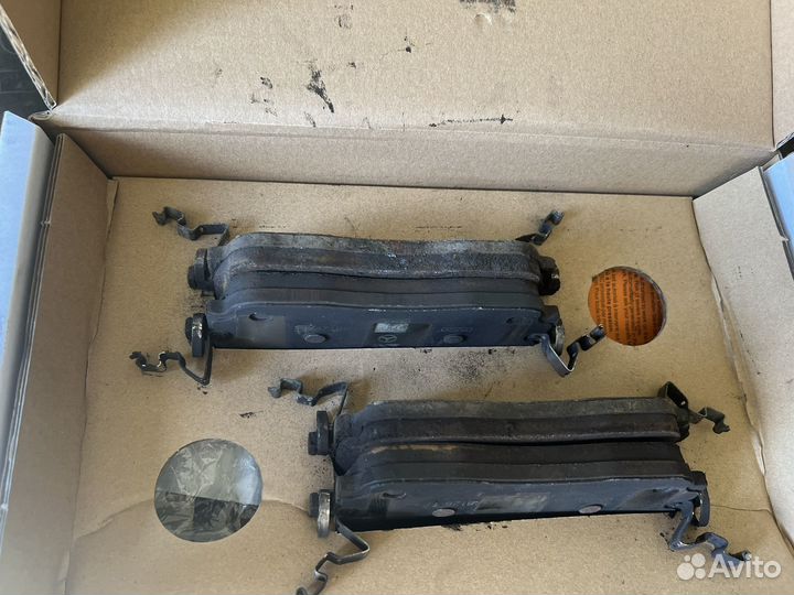 Колодки тормозные mercedes A2064213801