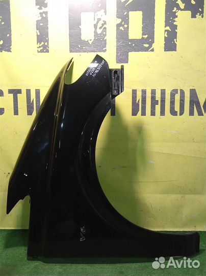 Крыло переднее правое mersedes benz Vito (W639) 2