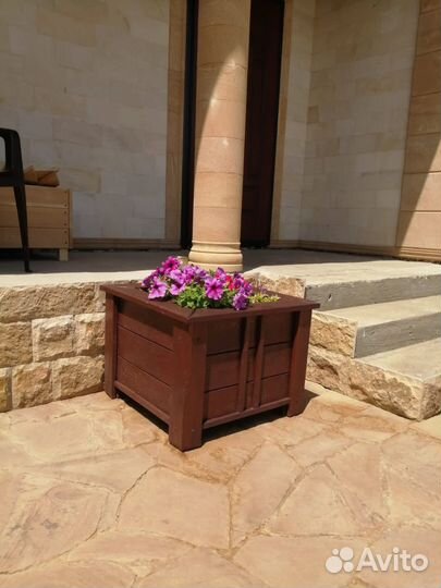 Светильник,кашпо,стол и др