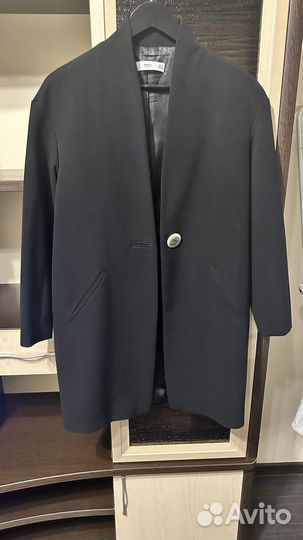 Пальто тонкое mango