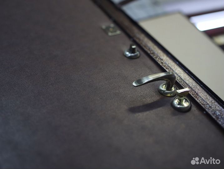 Входная дверь металлическая