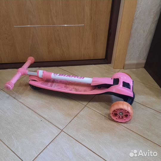 Самокат детский трехколесный складной