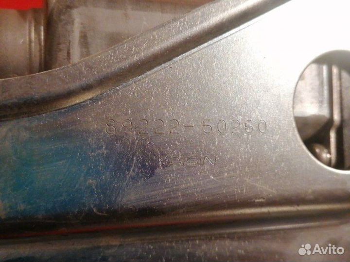 Доводчик крышки багажника Lexus Ls