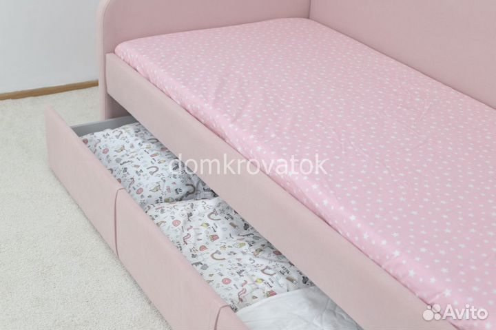 Кровать мягкая Sabrina