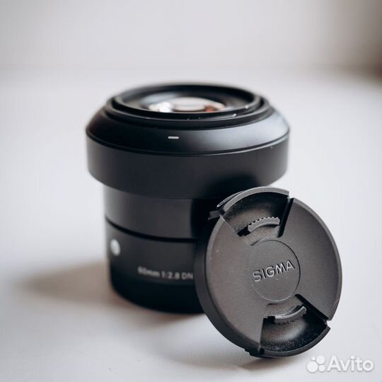 Объектив Sigma AF 60mm f/2.8 DN Art Sony E