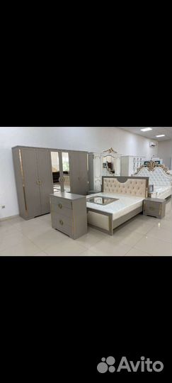 Продам спальный гарнитур