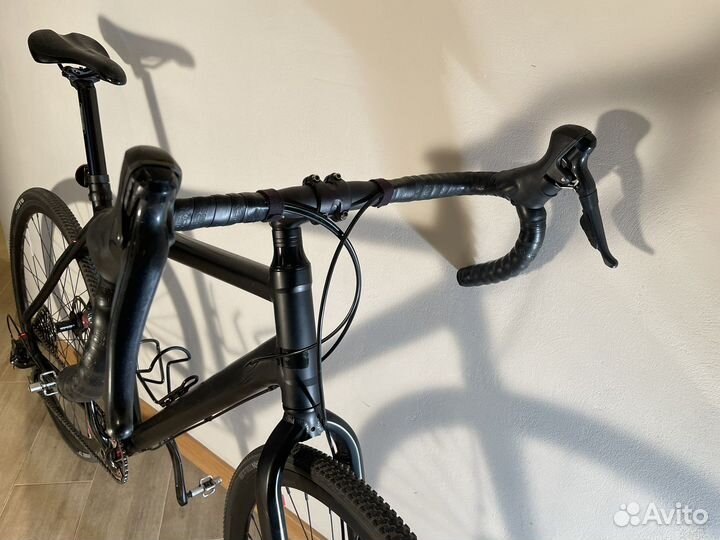 Шоссейныйный cannondale badboy гревел 58 размер