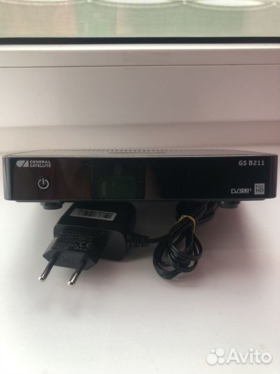 Спутниковый приемник Триколор GS B 211