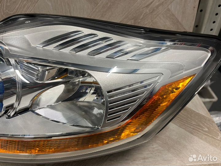 Фара ксеноновая передняя левая Ford Kuga Cbv