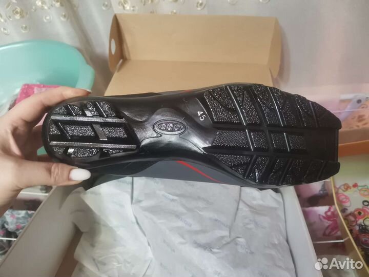 Лыжные ботинки Spine