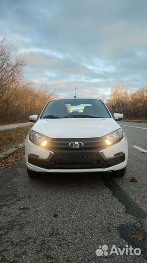 LADA Granta 1.6 МТ, 2022, 40 км