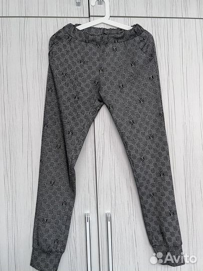 Костюм женский