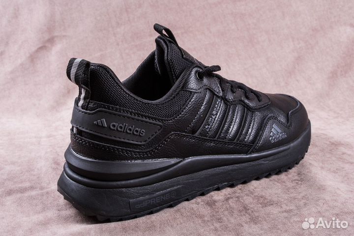 Кроссовки Adidas кожанные gore-texe р. 46