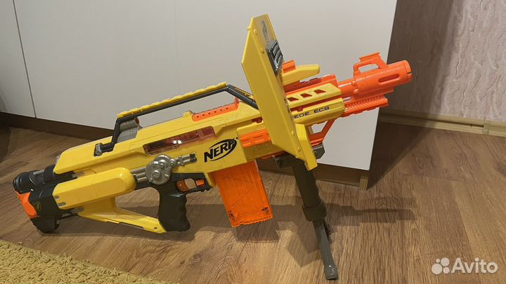 Бластеры Nerf разные с пульками и обвесами