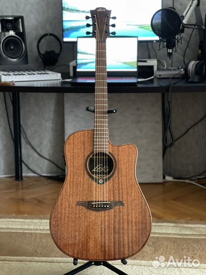 Электроакустическая гитара LAG T98 DCE