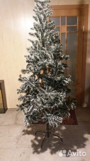 Елка искусственная, 210 см