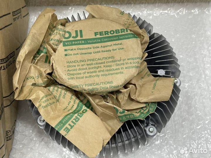 Термомуфта вентилятора UR Toyota Land Cruiser 200