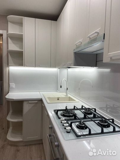 Качественный кухонный гарнитур