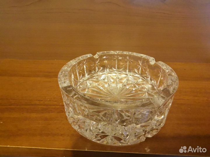 Хрустальная пепельница