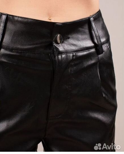 Шорты кожаные 48 размер