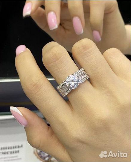 Серебряное кольцо graff