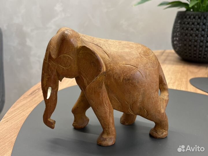 Статуэтка слон
