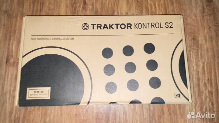 DJ-Контроллер Traktor kontrol S2 MK3