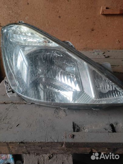 Фара Toyota Allion