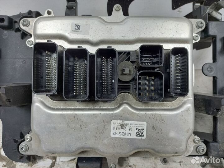 Блок управления двигателем DME BMW F20
