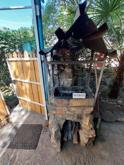 2-к. квартира, 60 м², 1/2 эт.