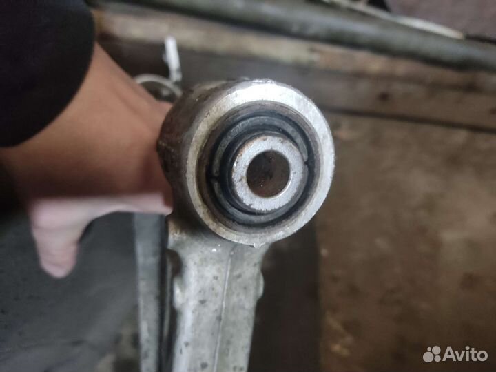 Рычаг передний subaru