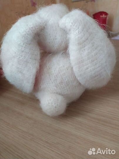 Зайчик, вязаная игрушка